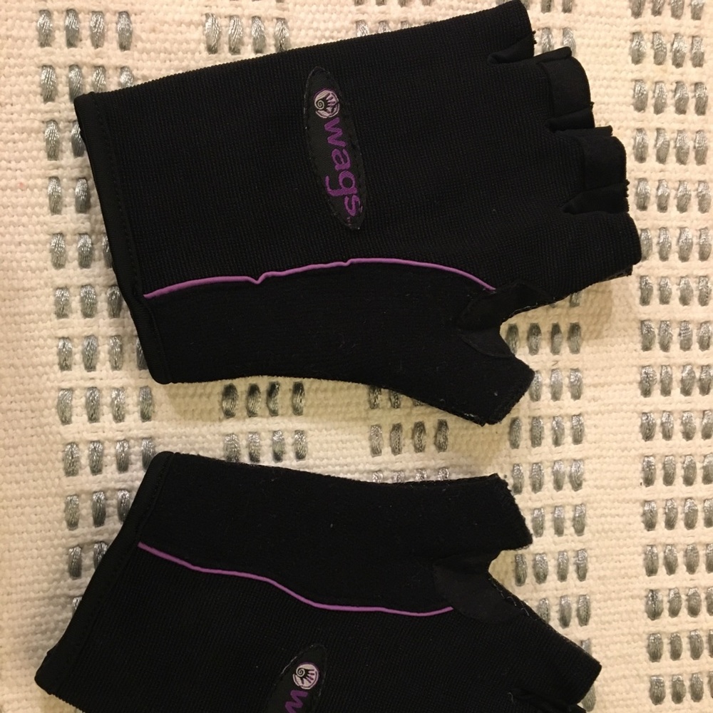 Wags pro workout gloves, Size M.
